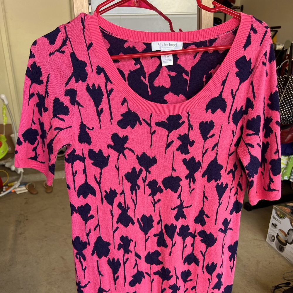 ✅FREE✅ 4/$25 Motherhood Maternity Floral Knit